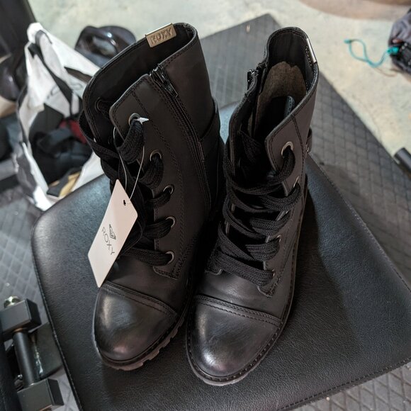 NEW Roxy combat boots - Picture 3 of 4